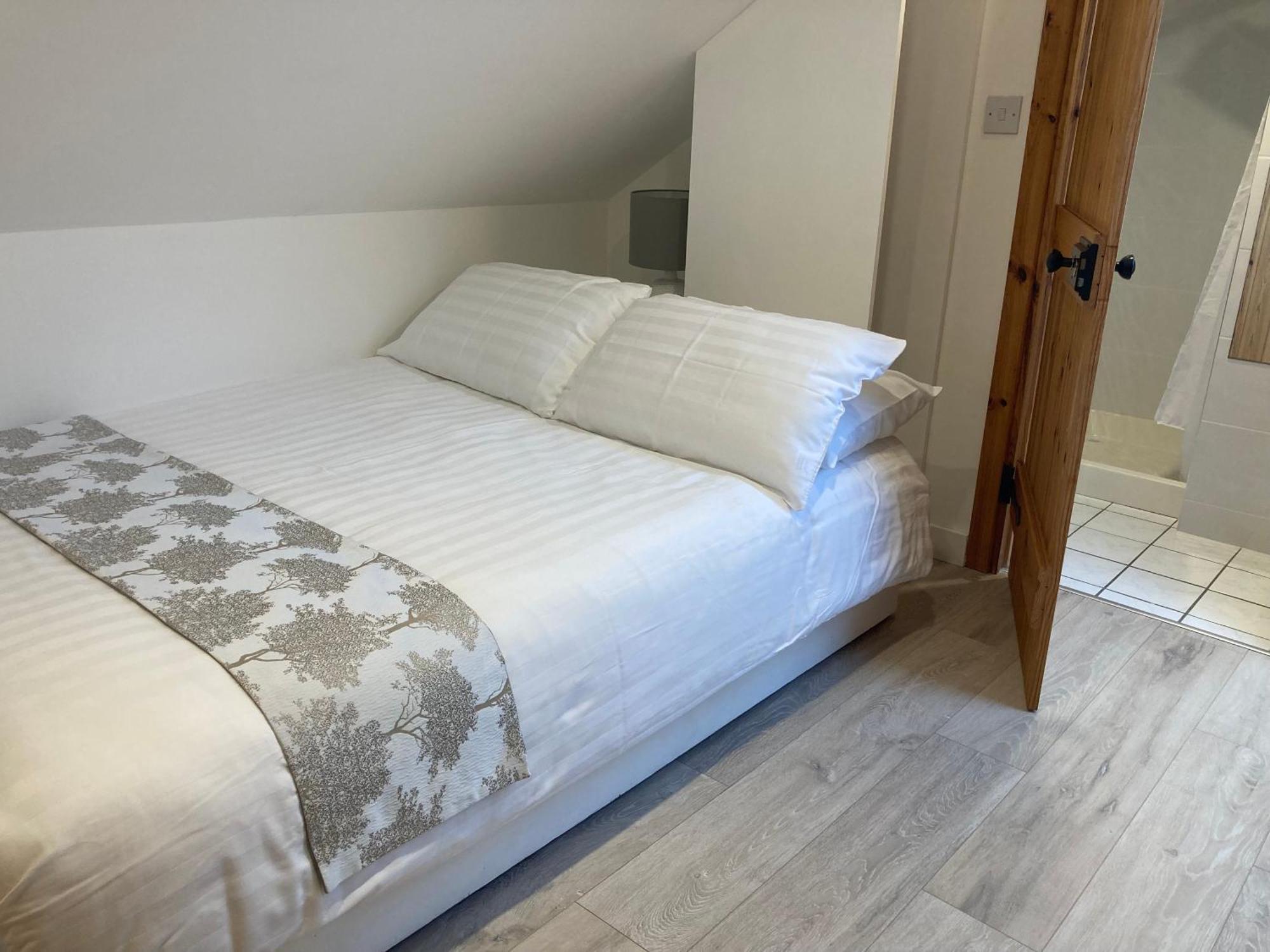 Cille Apartments, Ballyferriter Village Екстериор снимка