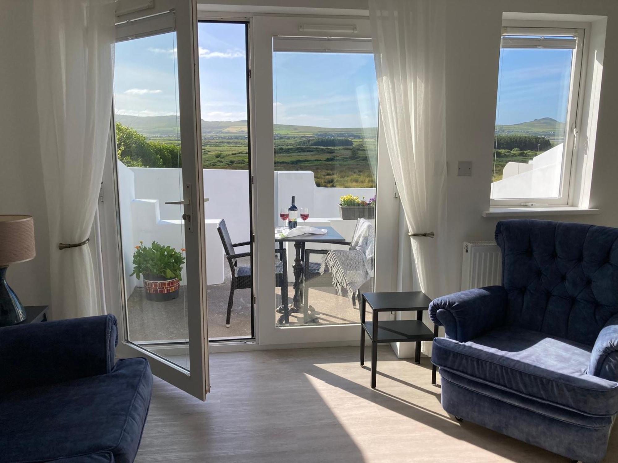 Cille Apartments, Ballyferriter Village Екстериор снимка